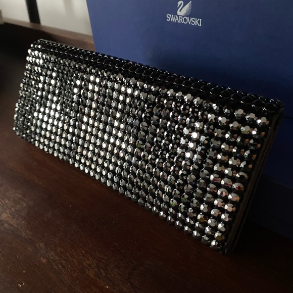 RARE FIND NEW—Glamorous Authentic SWAROVSKI evening clutch - Picture 3 of 6